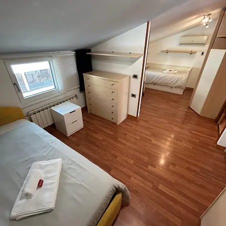 Daisy House Apartment *