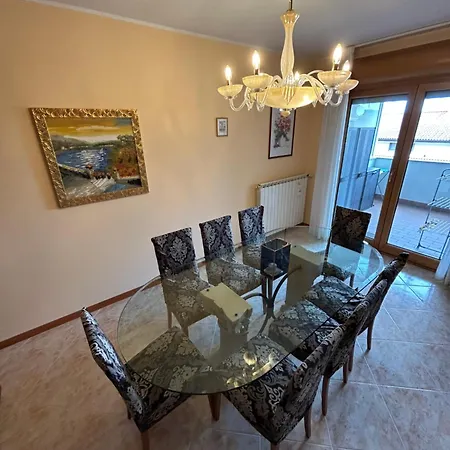 Daisy House Apartment *